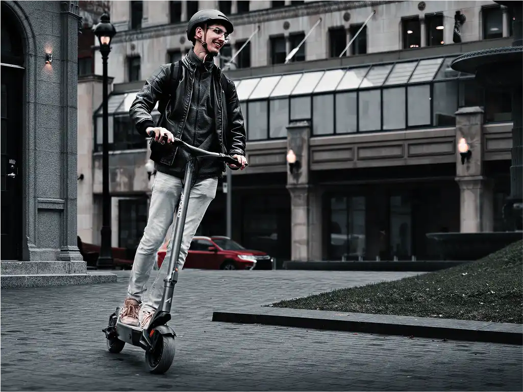 Auswahl eines E-Scooters f&uuml;r lange Strecken